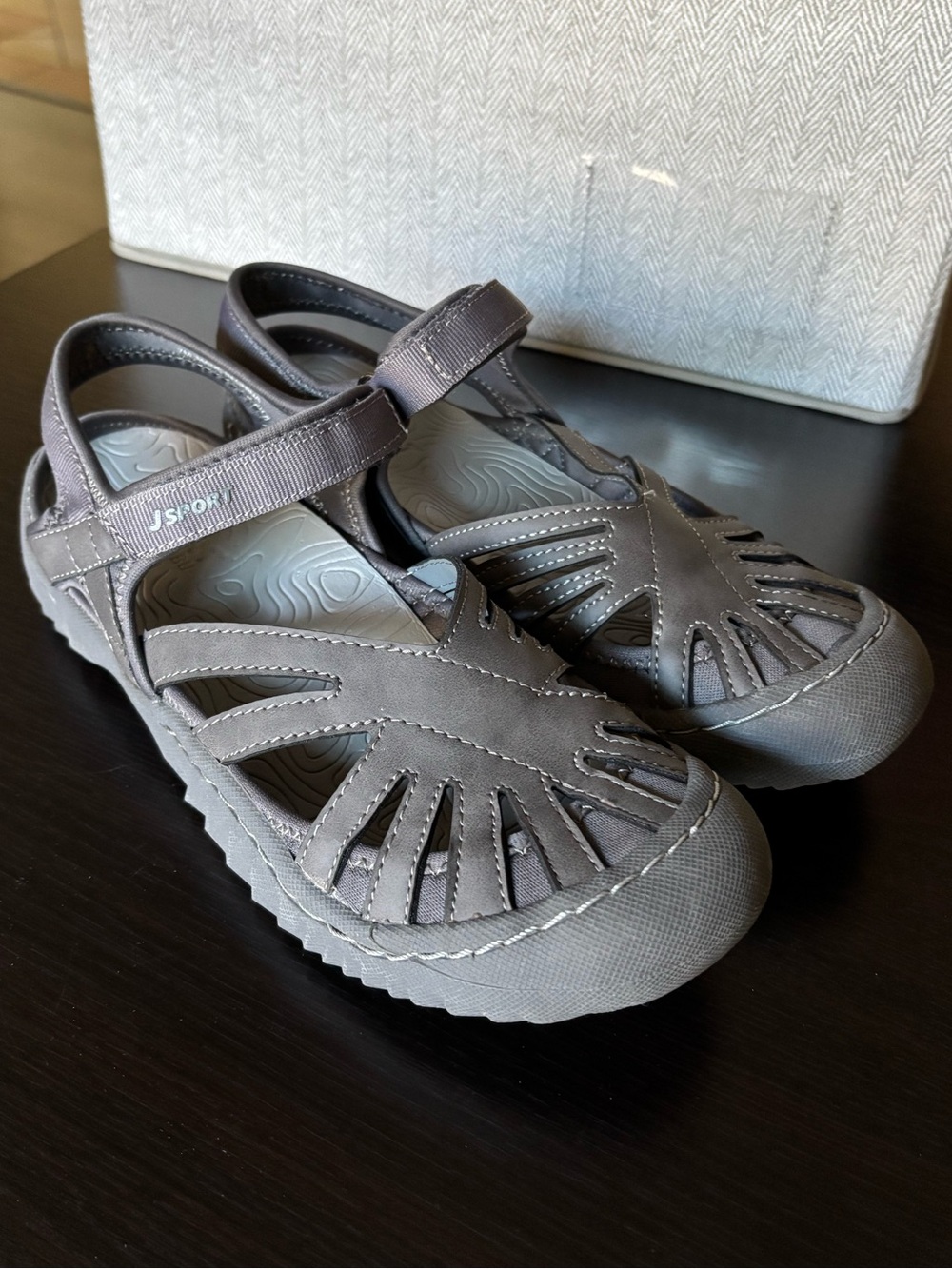 Jambu Gray Women's Closed-Toe Hook-and-Loop Sandal